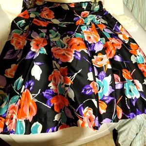 100% Natural Silk Express Skirt sz. 2